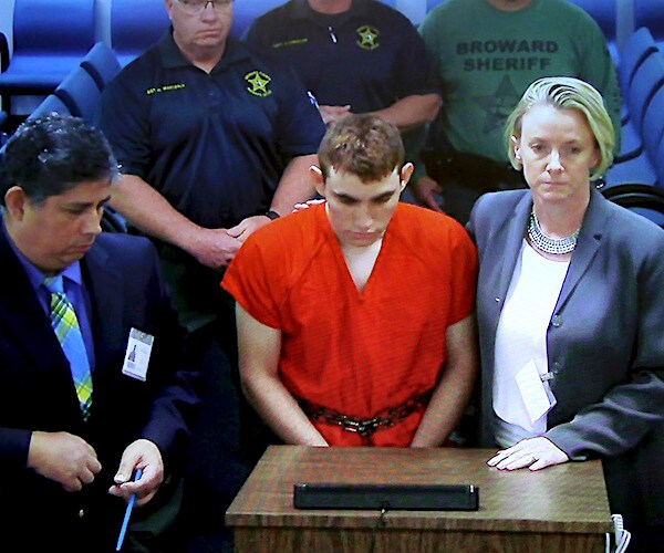 Parkland Shooter Held Gun to Mother's Head, Threatened to Kill Brother Over Jar of Nutella