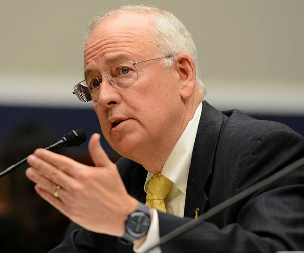 Ken Starr: Mueller 'Needs to Look the President in the Eye'