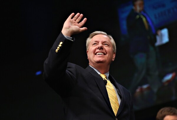 Responding to Trump, Lindsey Graham Puts Cellphone in a Blender