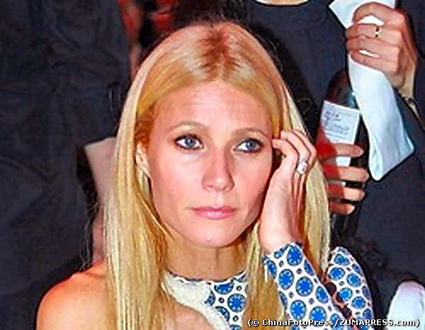 Paltrow Miscarriage Worries Actress About Trying for a Third Child