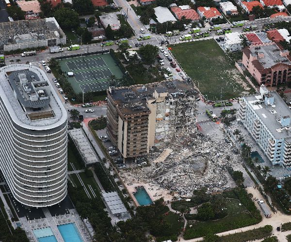 Recovery Workers Vow Not to Let Up in Florida Condo Collapse