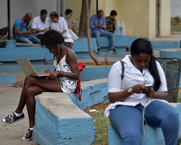 Over 1M Cubans Evade Internet Curbs With US-Backed Tech