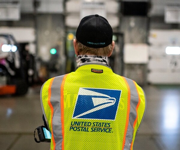 usps-workers-must-be-vaccinated-or-tested-weekly-report-newsmax