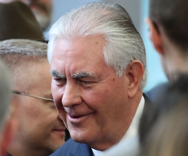 Secretary of State Tillerson: Russia Must Honor Ukraine Deal