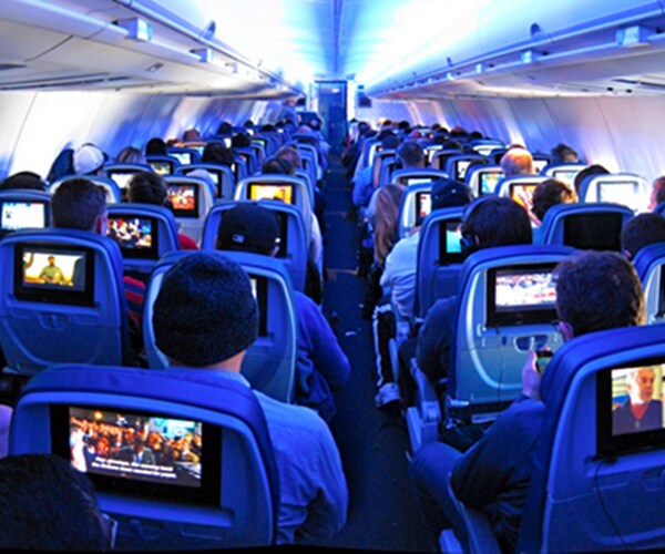 Airlines Balance Fewer Flights With Angry Travelers Seeking Social Distance