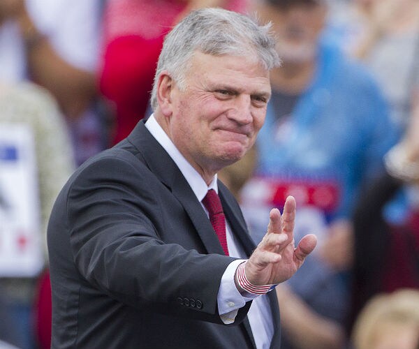 Franklin Graham Book Shares Lessons From 'America's Pastor'