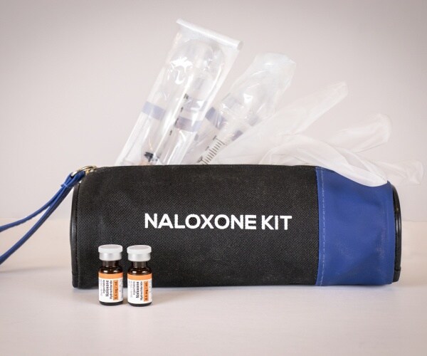 naloxone overdose kit