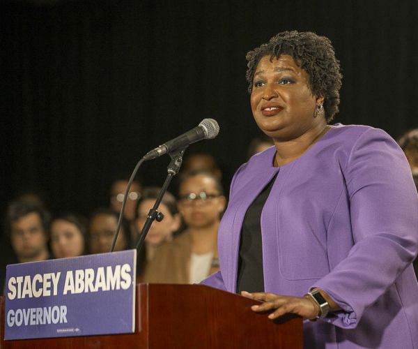 Abrams Ends Georgia Governor Bid, Says She'll File Lawsuit