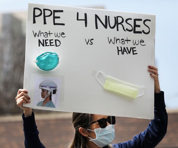 nurses protest about ppe