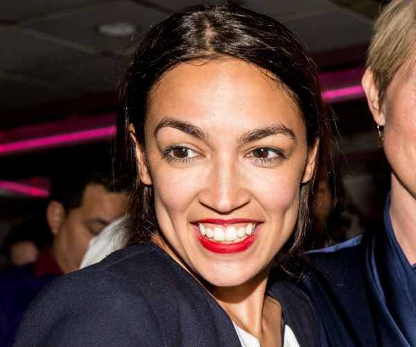 Ocasio-Cortez Meets With Progressive Caucus Lawmakers in DC