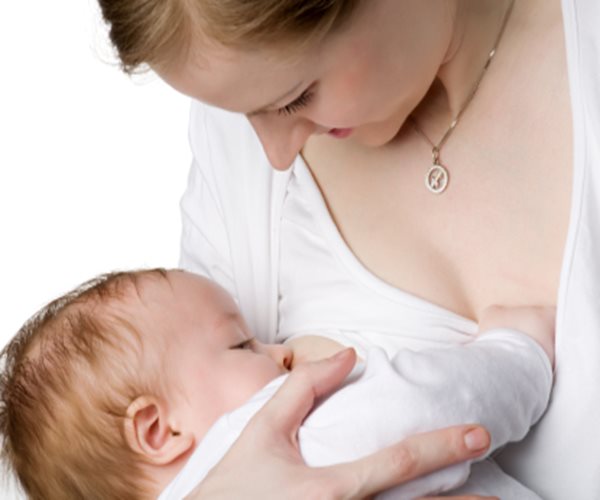 Breastfeeding Lowers Mom's Breast Cancer Risk