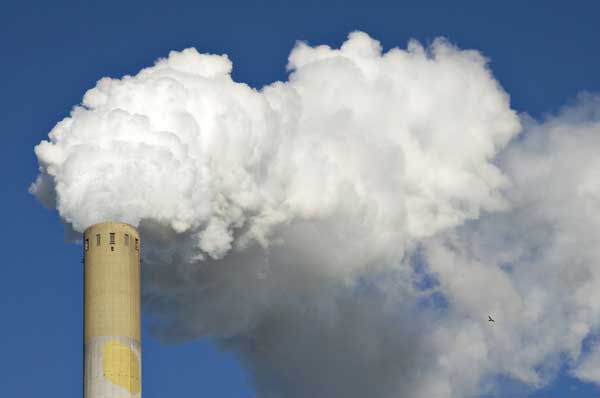 Opposition Mounts to EPA Plan to Cut Power Plant Emissions