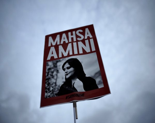 Iran Sentences 2 Journalists for Allegedly Collaborating with US. Both Covered Mahsa Amini's Death