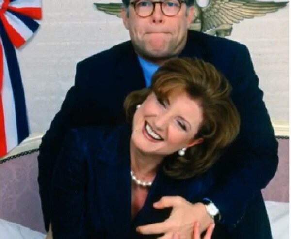 Al Franken's Arianna Huffington Groping All in Fun, She Says