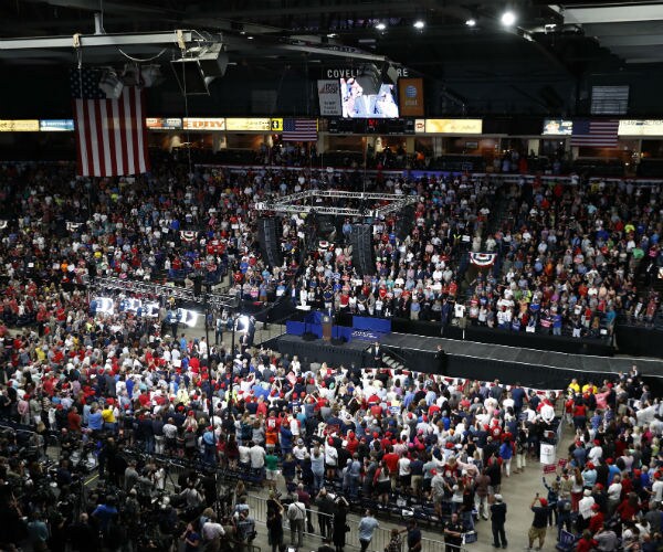 Phoenix Mayor Asks Trump to Delay Rally