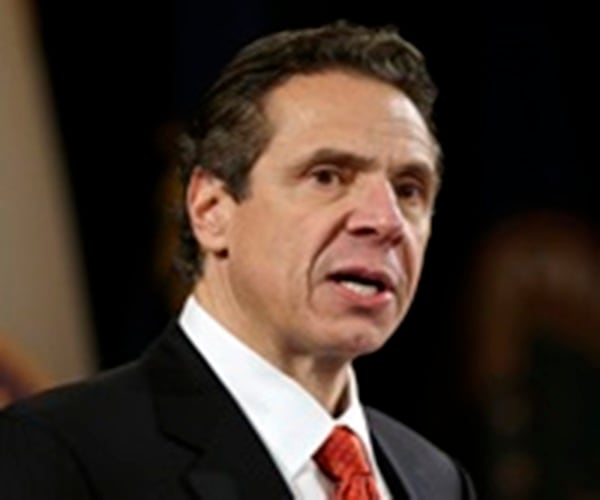 NY Gov Raps Amazon Critics Amid Report Company's Rethinking