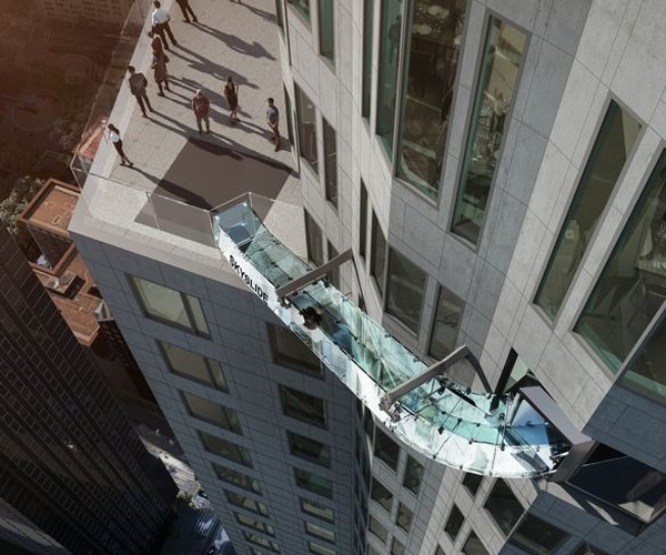 US Bank Tower Glass Slide, Suspended 1,000 Feet Up, to Open in LA