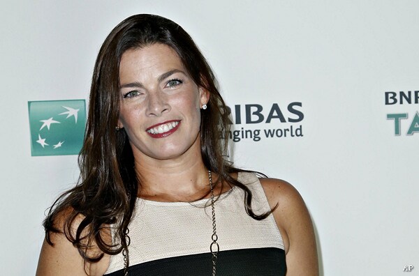 Nancy Kerrigan Interview: 1994 Attack, Father's Death Retraced