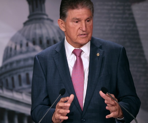 joe manchin speaks to press