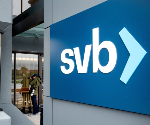 s v b bank sign