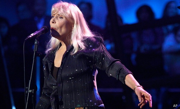 Joni Mitchell Celebrates 70th, Still Wows Listeners With Music