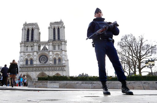 IS Women on Trial for Attempted Attack near Notre Dame