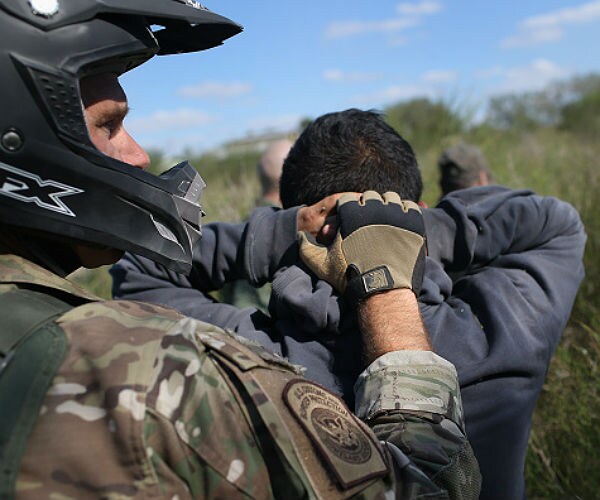 New Policy Forces Border Patrol Agents to Release Illegal Immigrants 