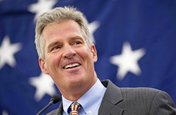 WSJ: Scott Brown Victory in NH Would Signal a GOP Wave