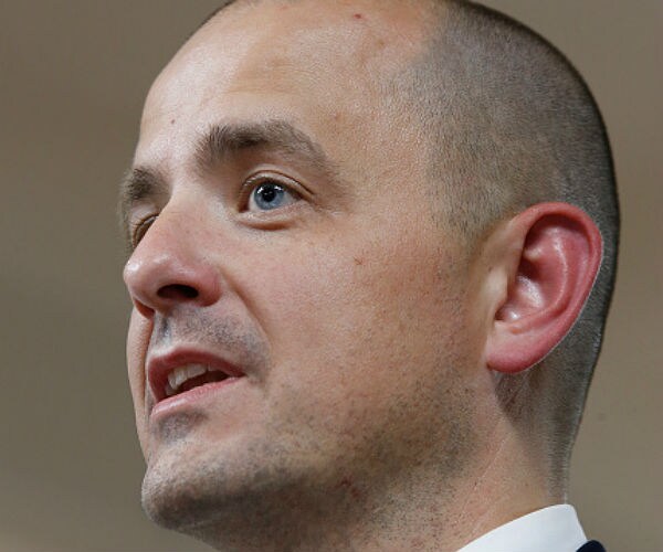 Independent Evan McMullin Picks Running Mate by Default