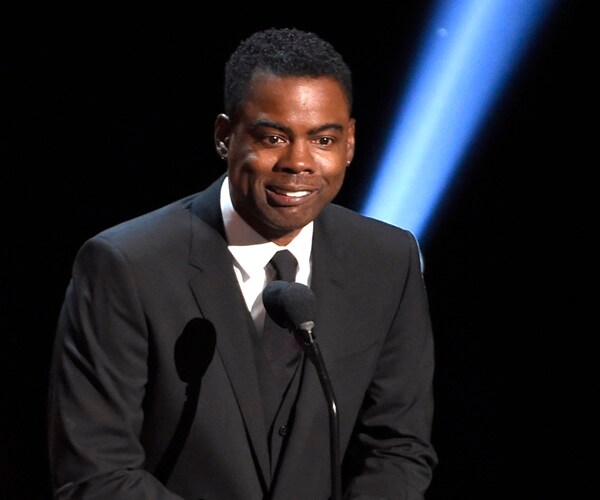 Chris Rock Says He Has COVID-19, Urges Vaccination