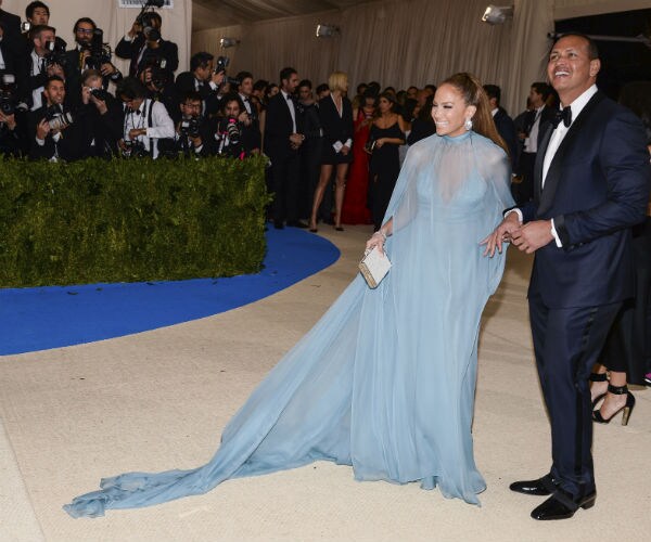 jennifer lopez and alex rodriguez are shown