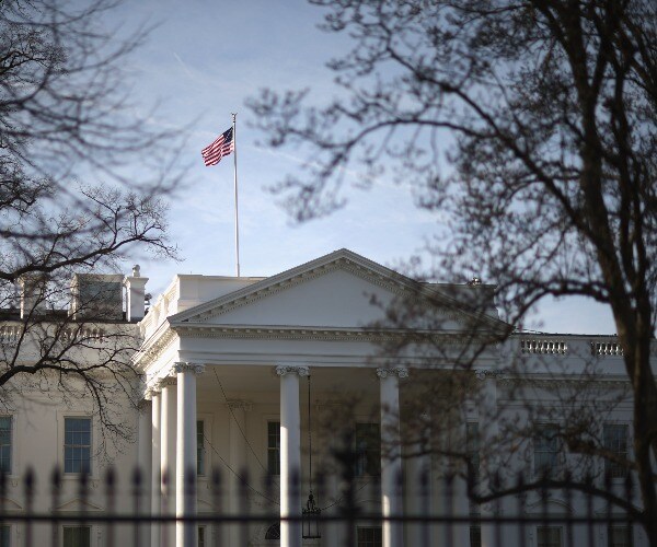 WH Security Official Gravely Ill with COVID-19: Report