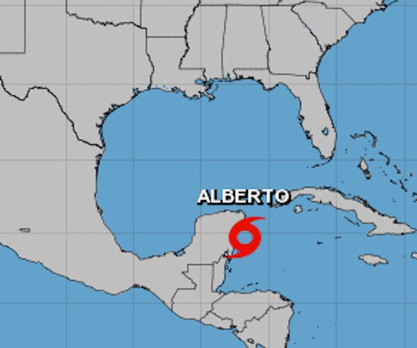 Subtropical Storm Alberto Swirls Toward Gulf