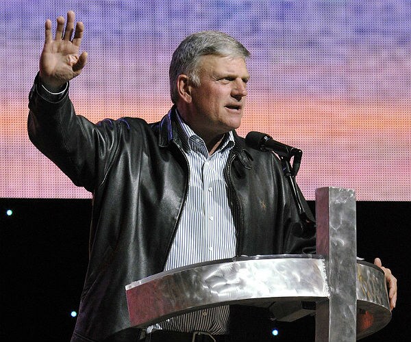 Franklin Graham Slams New York Daily News Anti-Prayer Cover