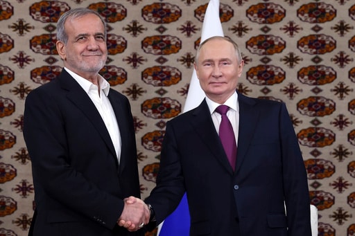 Iranian President Arrives in Russia to Sign Partnership Treaty