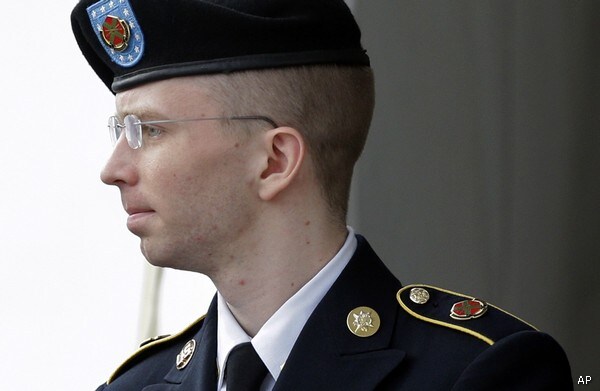 WikiLeaks Soldier Manning Seeks Presidential Pardon