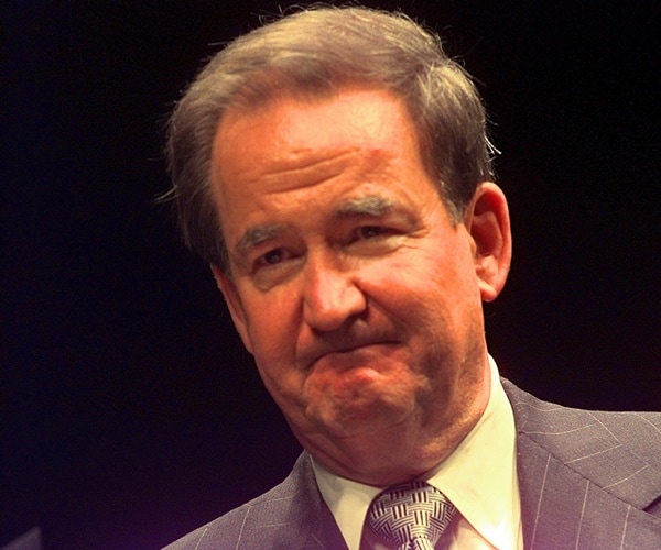 Pat Buchanan: Trump the 'Favorite for the 2016 GOP Nomination'