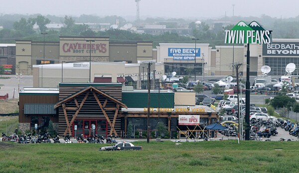 Shooting Waco: Biker Gang Gun War Kills 9, Cops Brace for More