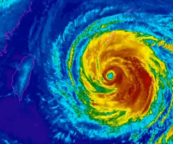 Typhoon Maria: Japan Skirted as Taiwan Braces for Super Storm 