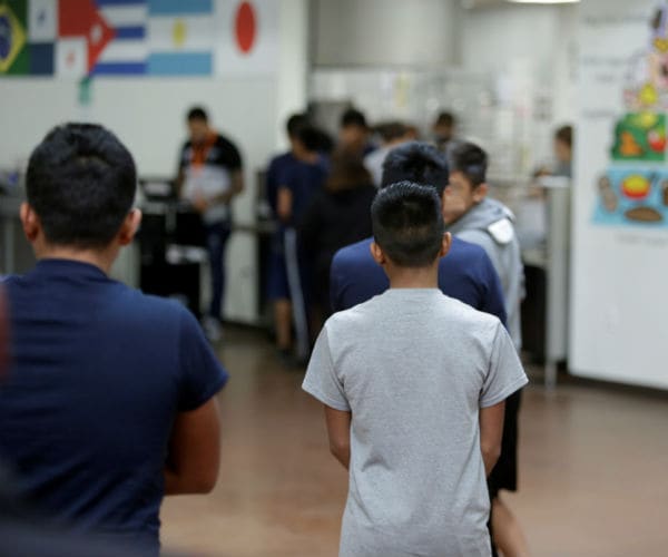 Pressure Mounts on Trump to Stop Separating Undocumented Families