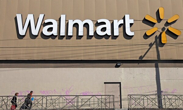 Wal-Mart Ends Health Coverage for Part-Timers, Cites Obamacare