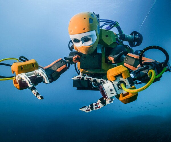 Mermaid Robot OceanOne Retrieves Sunken Treasure From French Shipwreck