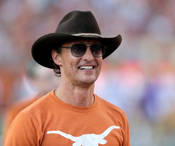 matthew mcconaughey watches football