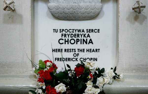 Chopin Heart Exhumed for Secret Checkup at Holy Cross Church