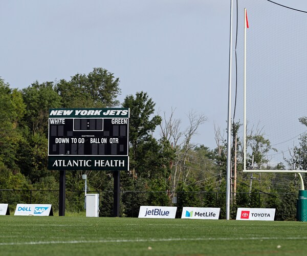 an empty new york jets practice field