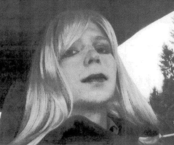 Chelsea Manning to Fellow Inmates: Thanks for Keeping Me Alive