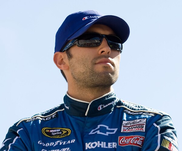 Aric Almirola to Replace Danica Patrick as Driver of SHR's No. 10