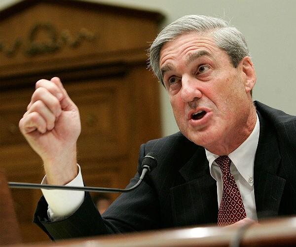 Trump, Legal Team Intentionally Not Ruffling Mueller's Feathers