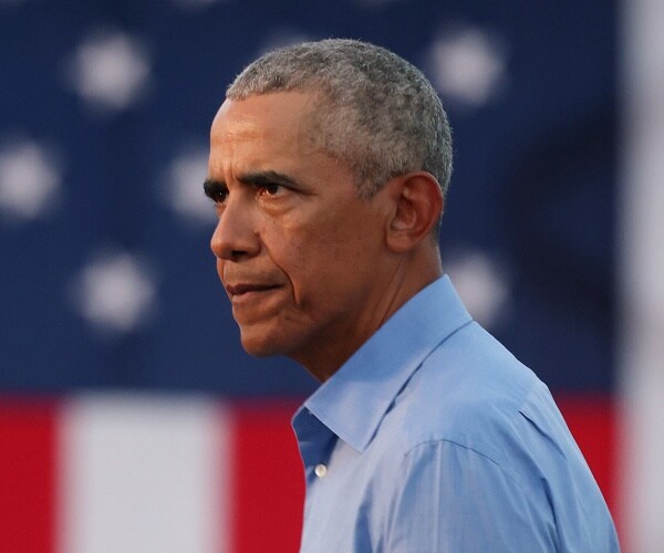 barack obama speaks at campaign rally