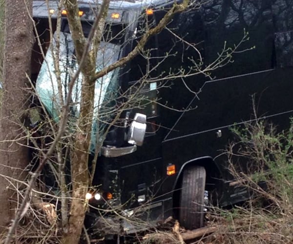 Gregg Allman Tour Bus Crash Doesn't Stop Charleston Concert